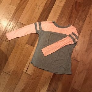 Heather grey and blush 3/4 length top.